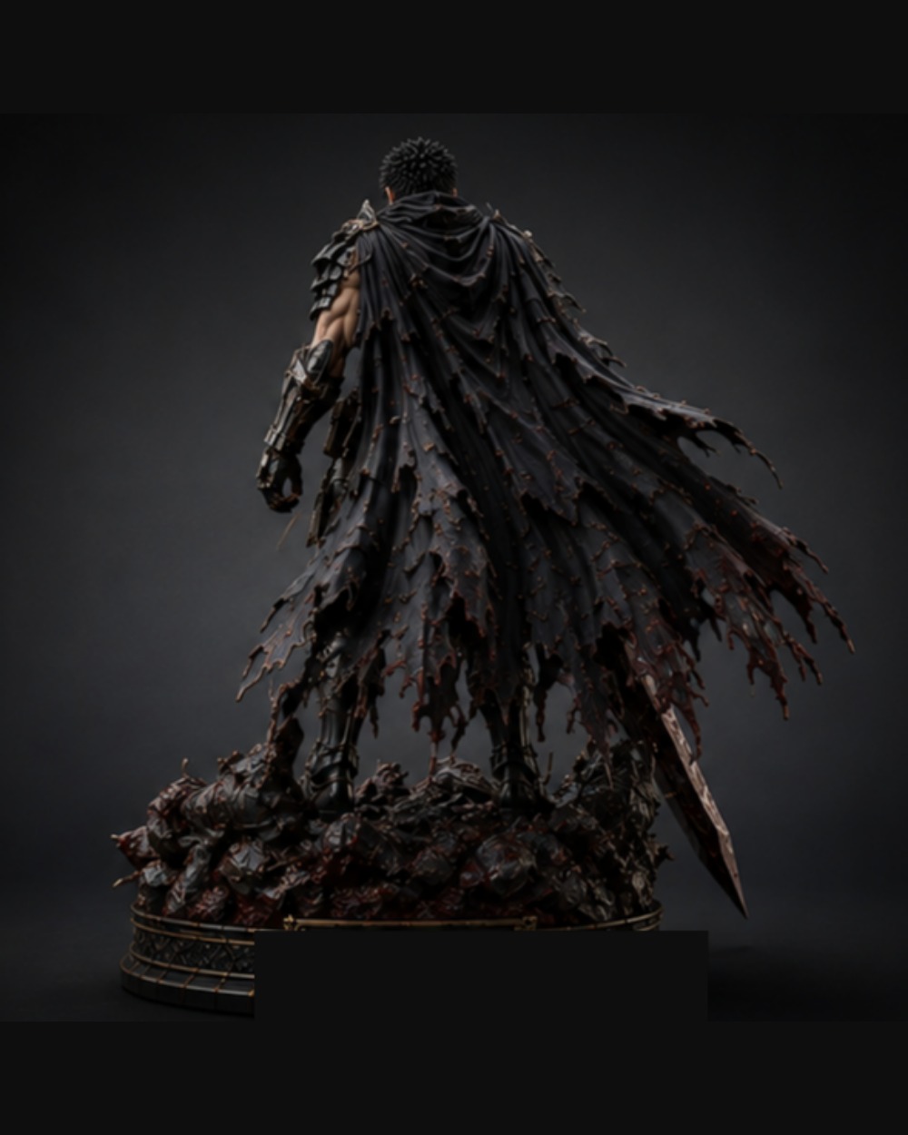 The Black Swordsman 1/6 scale premium collectible statue, side view